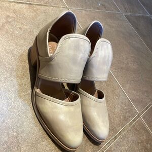 Very Volatile Booties! Size 6.5